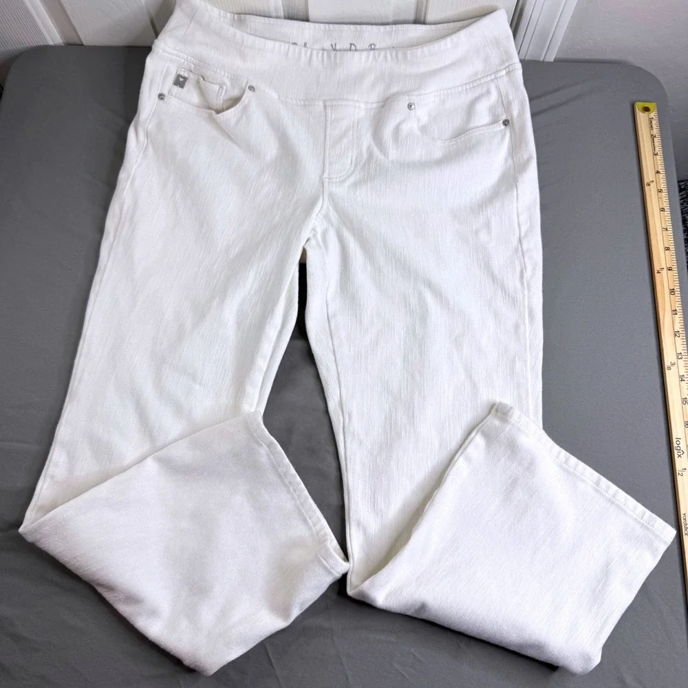 Belle by Kim Gravel White Pull On Straight Leg Jeans 14P Petite Stretch Denim